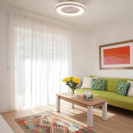 Lovely Beachfront Apartment In Calahonda Sitio de Calahonda Exterior photo
